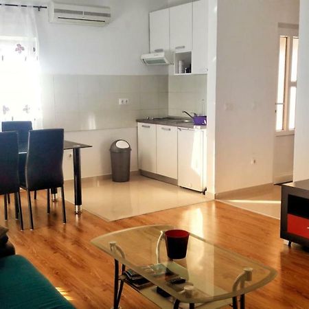 Apartman קולאן מראה חיצוני תמונה